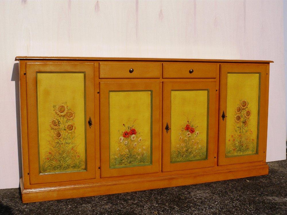 Credenza con motivo floreale